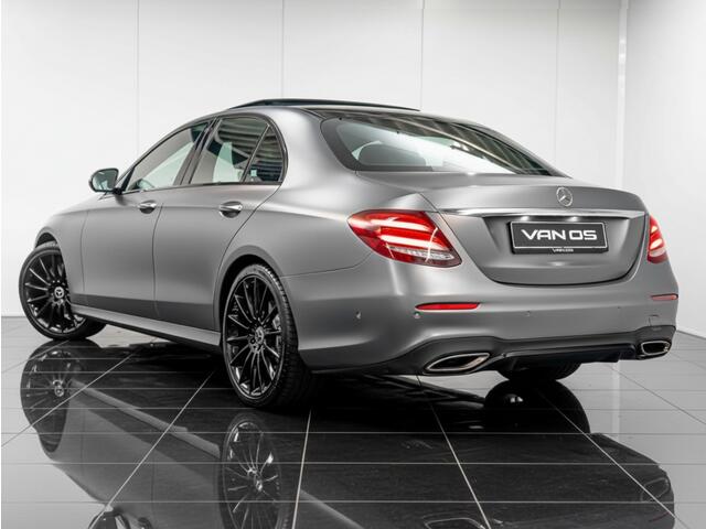 Mercedes-Benz E-KLASSE E 200 AMG Line | Luchtvering | Trekhaak | Leder nappa | Bijzonde