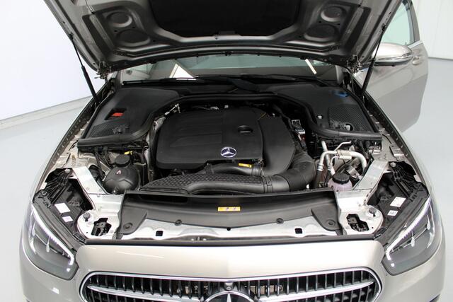 Mercedes-Benz E-KLASSE 200 Business Solution Avantgarde 198PK, RIJKLAAR | PANORAMADAK | SFEERVERLICHTING | DEELS LEER | STANDKACHEL