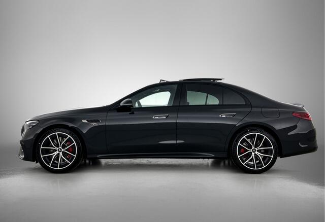 Mercedes-Benz E-KLASSE AMG 53 4MATIC+ Night Edition | Premium Plus | AMG Nightpakket ll | Winterpakket | AMG DYNAMIC PLUS pakket | Rijassistentiepakket Plus | USB-pakket Plus | Panoramaschuifdak | 360° camera | Burmester® 4D surround sound system | Remklauwen rood |