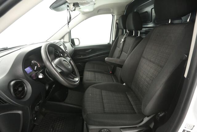 Mercedes-Benz E-KLASSE e-Vito 41 kWh Extra Lang | Snelladen | Airco | 3 Zits | Navi | Elektrpakket
