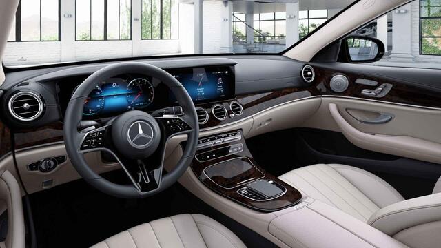 Mercedes-Benz E-KLASSE 450 4MATIC Exclusive Line | Panoramadak | Headup | Burmester | 360 graden camera | Widescreen | Memory |
