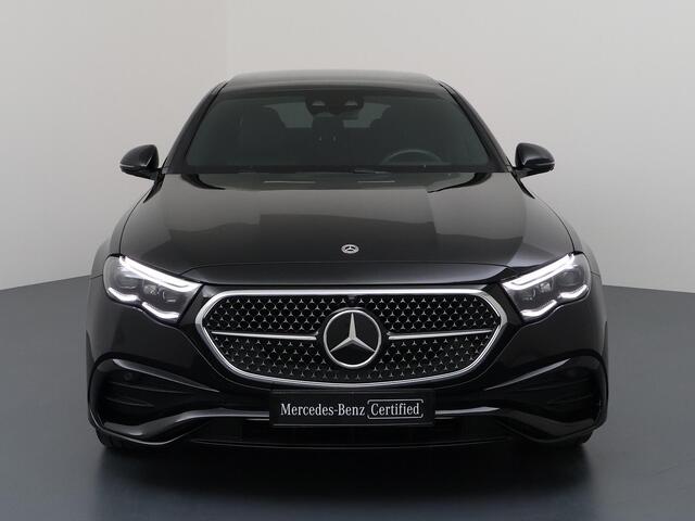 Mercedes-Benz E-KLASSE 300e Sport Edition | Panoramaschuifdak | Premium Plus | Rijassistentiepakket Plus | Night | Head-up display | Burmester |