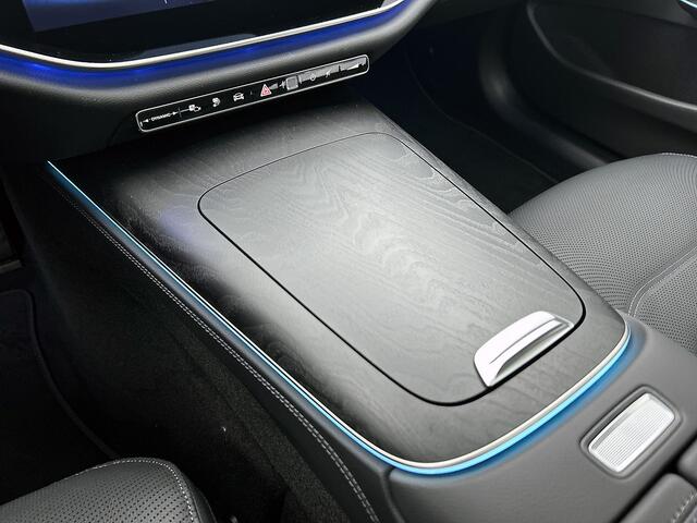 Mercedes-Benz E-KLASSE 300 e Business Solution AMG | Premium pakket | Winterpakket | Nightpakket | Leder pakket | Trekhaak | 360° camera | GUARD 360° | 20-inch Multi-spaak AMG velgen | Panoramaschuifdak | Burmester® 4D surround sound system |