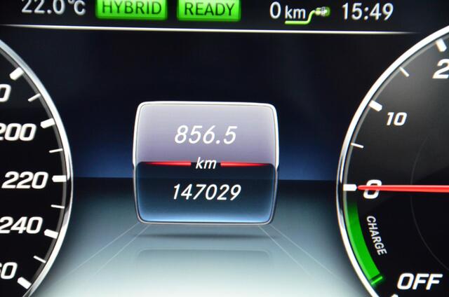 Mercedes-Benz E-KLASSE 300 e Premium Plus Amg Navi/Pdc/Ecc/360°-camera/Panoramadak/Burmester high-end 3D surround sound/Head-up display/Extra getint glas/Apple Carplay/Android Auto/Matrix LED koplampen