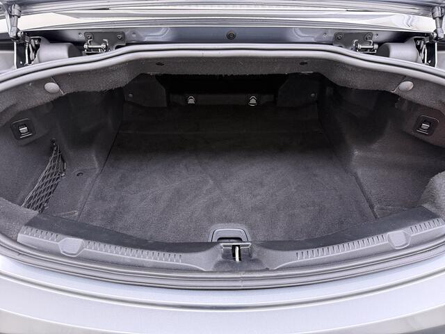 Mercedes-Benz E-KLASSE Cabrio 200 AMG line | Multibeam Airscarf Sfeer