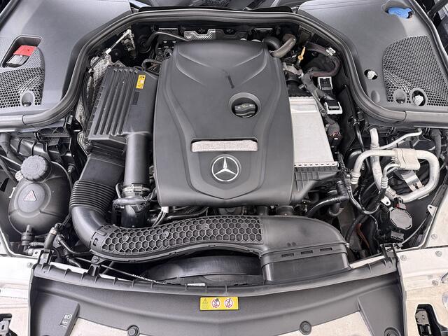 Mercedes-Benz E-KLASSE Cabrio 200 AMG line | Multibeam Airscarf Sfeer
