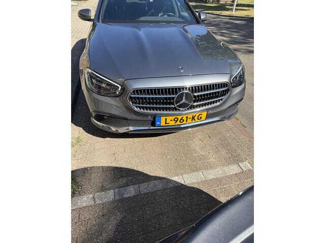 Mercedes-Benz E-KLASSE 200 Exclusive Line