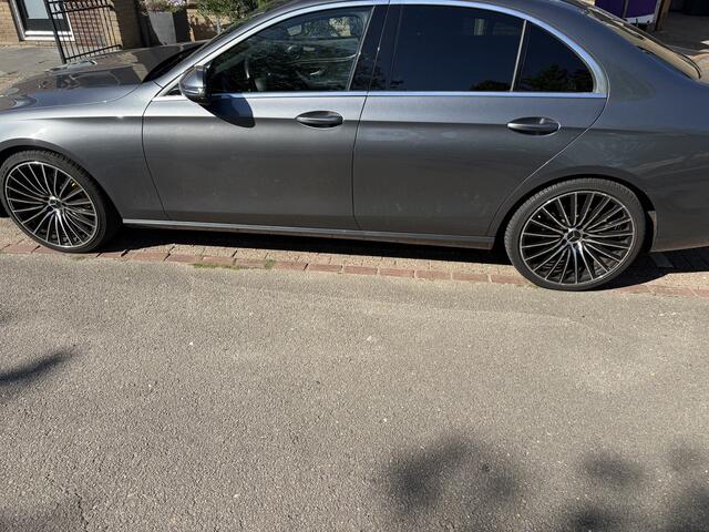 Mercedes-Benz E-KLASSE 200 Exclusive Line