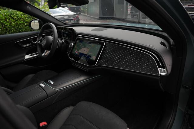 Mercedes-Benz E-KLASSE 300 e Business Solution AMG Panoramadak DIGITAL LIGHT 360 Camera Adapt. Cruise Memory Trekhaak
