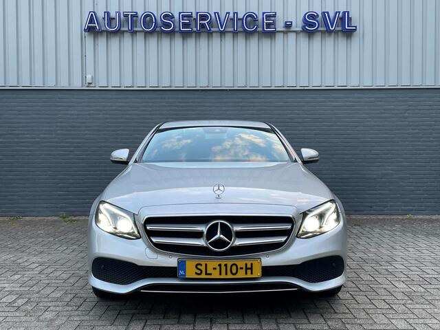 Mercedes-Benz E-KLASSE 200 Sedan, Trekhaak - Dodehoekassistent - achteruitrijcamera
