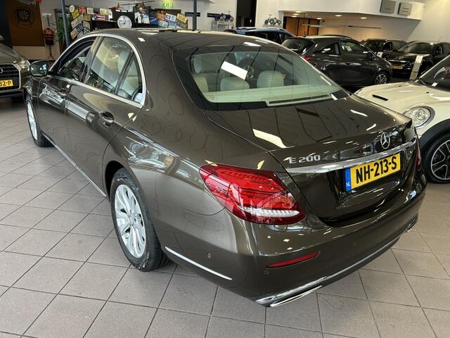 Mercedes-Benz E-KLASSE 200 Ambition Eerst Eig 136 DKM BJ 2017 !!!