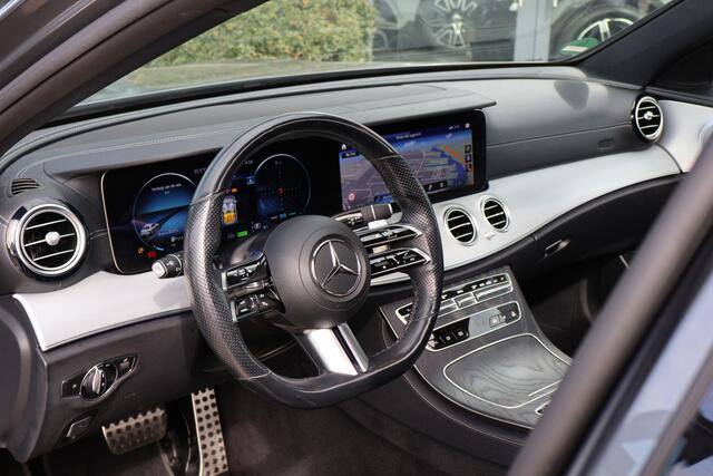 Mercedes-Benz E-KLASSE 200 Business Solution AMG l Panoramadak l Burmester I Distronic I 360 camera I Keyless I Widescreen I Lederen bekleding I Sfeerverlichting I I NL geleverde Auto I Stoelverwarming I Augmented Reality-video I