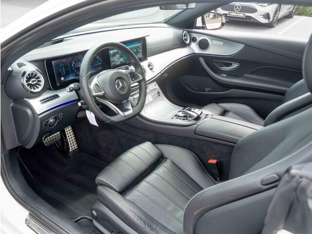 Mercedes-Benz E-KLASSE Coupé E 200 AMG Line | Pano | Leer | Widescreen | 20 Inch