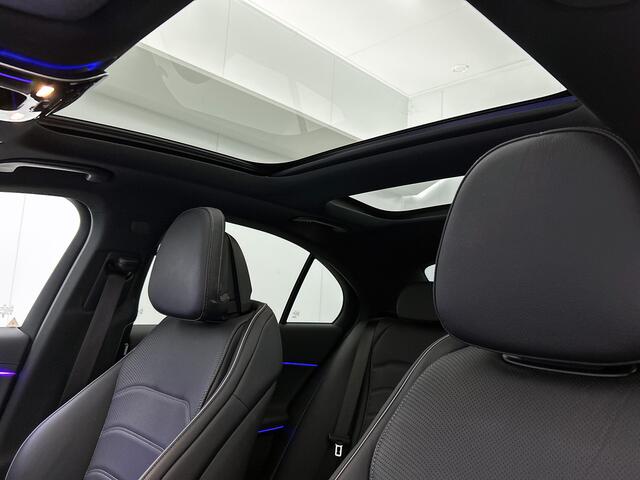 Mercedes-Benz E-KLASSE 300 e AMG Line | Panorama schuifdak | Stoelventilatie/- verwarming voor | Rijassistentiepakket plus Inclusief 24 maanden MB Certified garantie voor Europa.