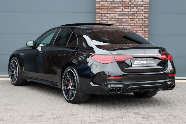 Mercedes-Benz E-KLASSE AMG 53 4MATIC+ Premium | 612pk | Hyperscreen | Achterasbesturing | Distronic+ | Burmester | HUD | Digital Light | Stoelventilatie | Surround Camera | Keyless Go | Soft-Close | Dynamic Plus-pakket |
