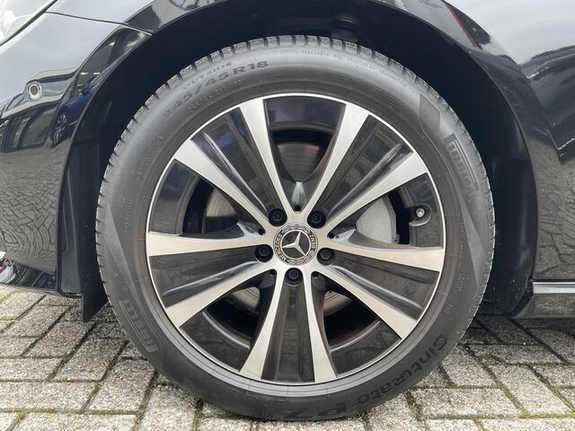 Mercedes-Benz E-estate 300 e Avantgarde 18"/Sfeerverlichting/Dodehoek/Stoelverwarming/Apple Carplay & Android Auto/Elektrische Klep/Camera/PDC v+a