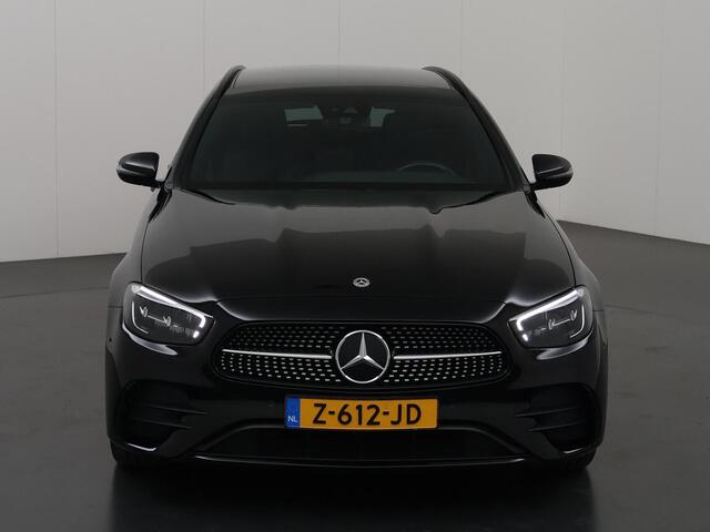 Mercedes-Benz E-estate 300 e AMG Line | Night | Panoramadak | Lederen bekleding | Widescreen | Sfeerverlichting | Stoelverwarming |