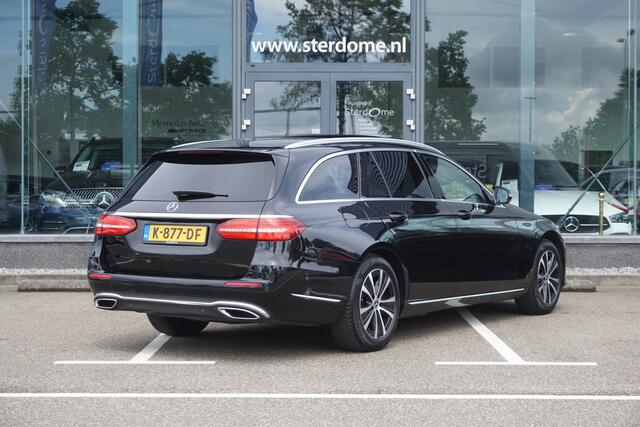 Mercedes-Benz E-estate 200 Premium Luxury l Panorama dak l Massage l Camera l Memorypakket l Stoelverwarming l Sfeerverlichting l Elek Trekhaak l l Elektrische achterklep l Led High Performance l Apple carplay l Dodehoekpakket I COMAND I DAB I Spiegelpakket I