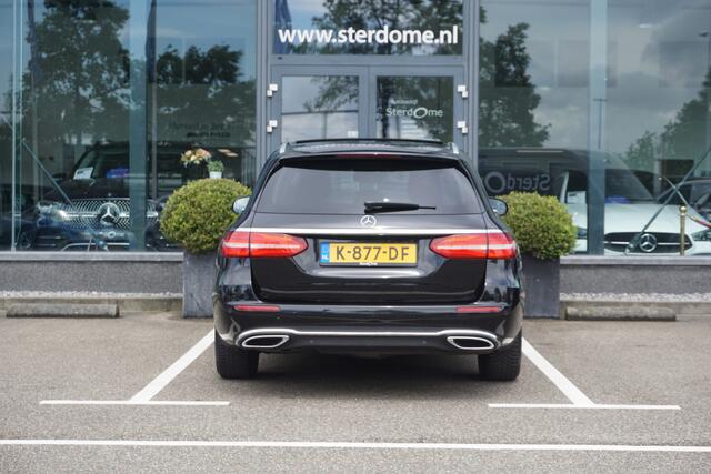 Mercedes-Benz E-estate 200 Premium Luxury l Panorama dak l Massage l Camera l Memorypakket l Stoelverwarming l Sfeerverlichting l Elek Trekhaak l l Elektrische achterklep l Led High Performance l Apple carplay l Dodehoekpakket I COMAND I DAB I Spiegelpakket I