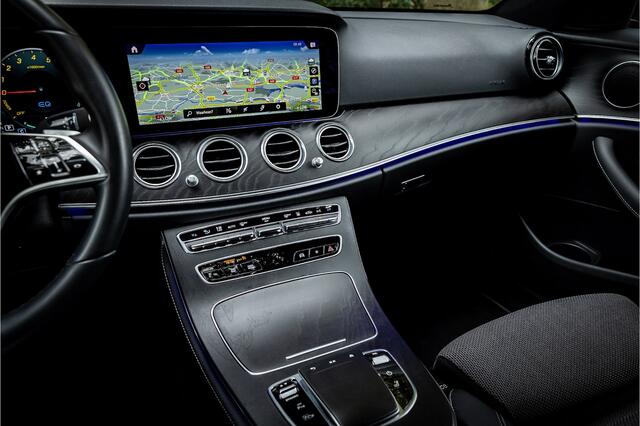 Mercedes-Benz E-estate 300 e AMG Line Schuifdak 360 Camera Trekhaak