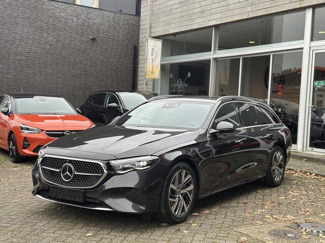 Mercedes-Benz E-estate 300 e Luxury Line Superscreen/Burnm4D/Trekhaak/Leder.