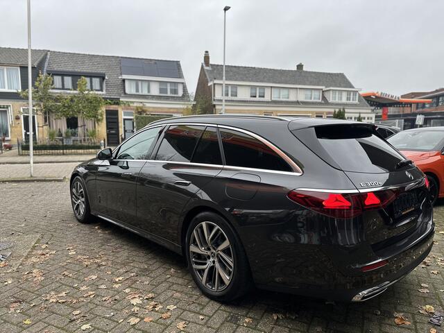 Mercedes-Benz E-estate 300 e Luxury Line Superscreen/Burnm4D/Trekhaak/Leder.