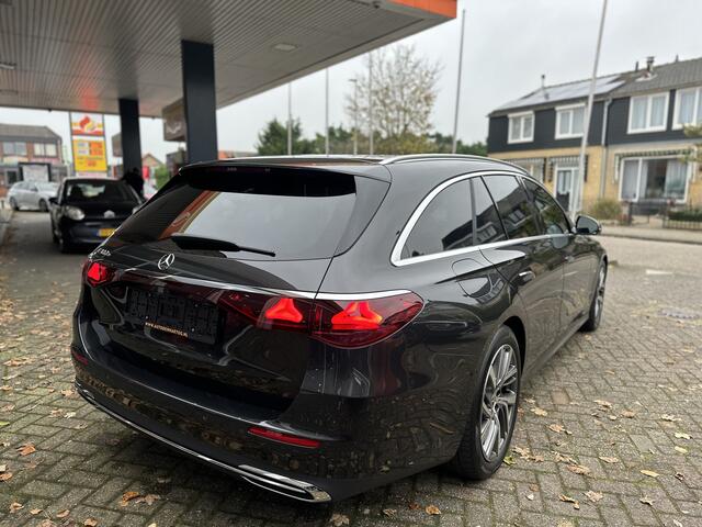 Mercedes-Benz E-estate 300 e Luxury Line Superscreen/Burnm4D/Trekhaak/Leder.