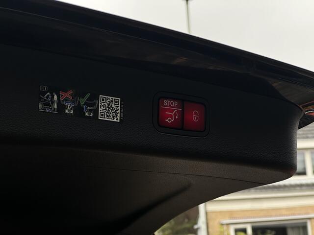 Mercedes-Benz E-estate 300 e Luxury Line Superscreen/Burnm4D/Trekhaak/Leder.
