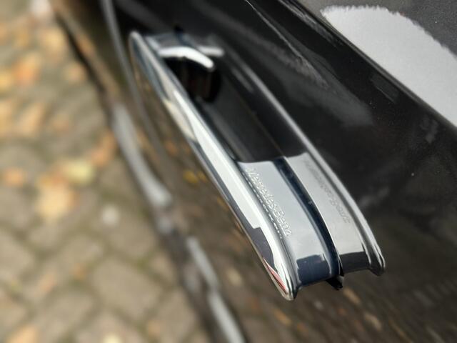 Mercedes-Benz E-estate 300 e Luxury Line Superscreen/Burnm4D/Trekhaak/Leder.
