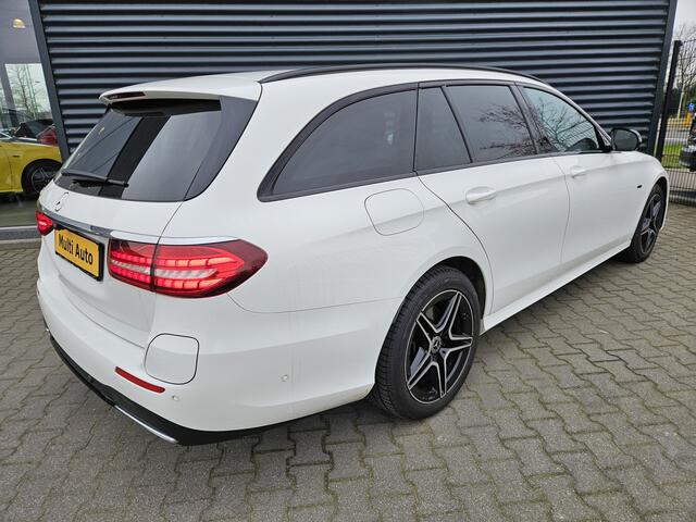 Mercedes-Benz E-estate 300 e AMG Plug In Hybrid 320pk Dealer O.H PHEV | Widescreen Navi | Sfeerverlichting | Night Pakket | Camera | Apple Carplay | Alcantara Sportstoelen Verwarmd | LED |