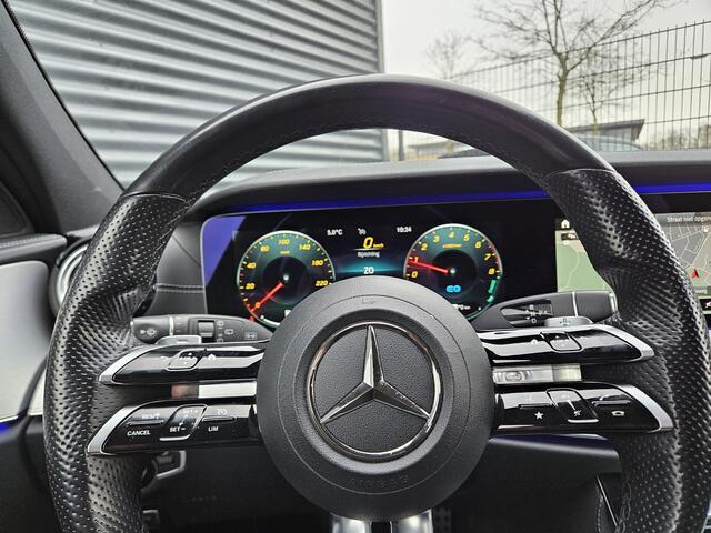 Mercedes-Benz E-estate 300 e AMG Plug In Hybrid 320pk Dealer O.H PHEV | Widescreen Navi | Sfeerverlichting | Night Pakket | Camera | Apple Carplay | Alcantara Sportstoelen Verwarmd | LED |
