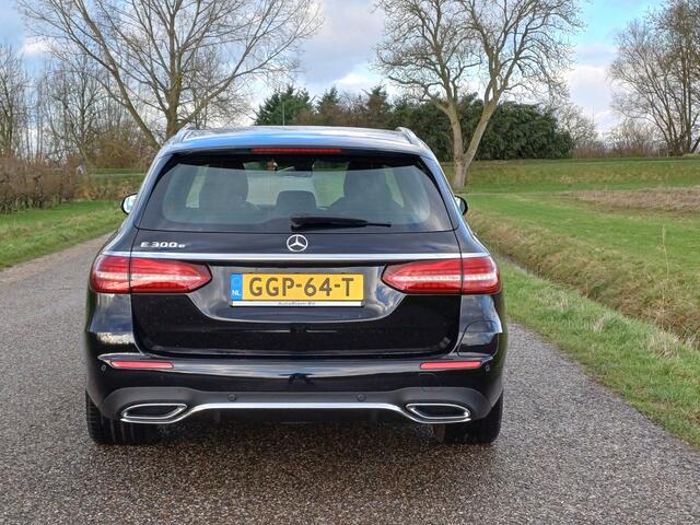 Mercedes-Benz E-estate 300 e AMG Line | Prachtige auto ! | Lage KM ! | Top onderhouden ! | AMG Line !