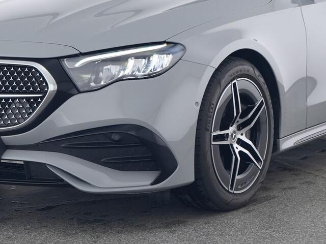 Mercedes-Benz E-estate 300 e AMG Plug-In Hybride AMG Line Advanced | Rijassistentiepakket plus | MBUX Superscreen | Trekhaak | Night Pakket Inclusief 24 maanden MB Certified garantie voor Europa.