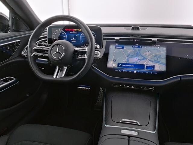 Mercedes-Benz E-estate 300 e AMG Plug-In Hybride AMG Line Advanced | Rijassistentiepakket plus | MBUX Superscreen | Trekhaak | Night Pakket Inclusief 24 maanden MB Certified garantie voor Europa.