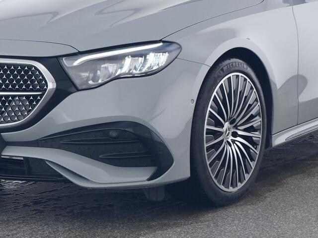 Mercedes-Benz E-estate 300 e AMG Plug-In Hybride AMG Line | Night Pakker | MBUX Superscreen | Panorama Schuif-Kanteldak | Verlichte Grill. Inclusief 48 maanden MB Certified garantie voor Europa.