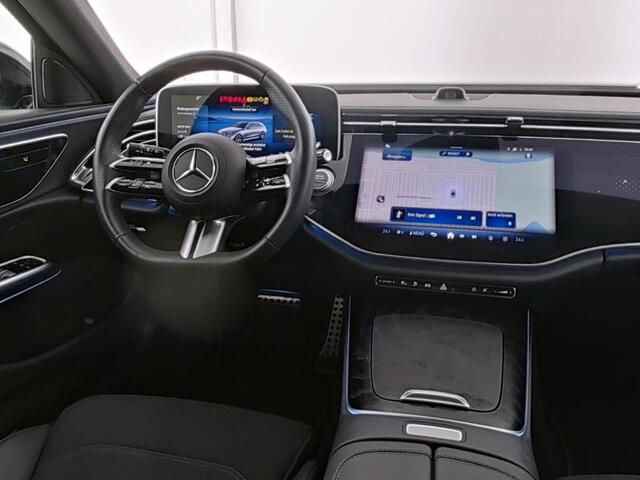 Mercedes-Benz E-estate 300 e AMG Plug-In Hybride AMG Line | Night Pakker | MBUX Superscreen | Panorama Schuif-Kanteldak | Verlichte Grill. Inclusief 48 maanden MB Certified garantie voor Europa.