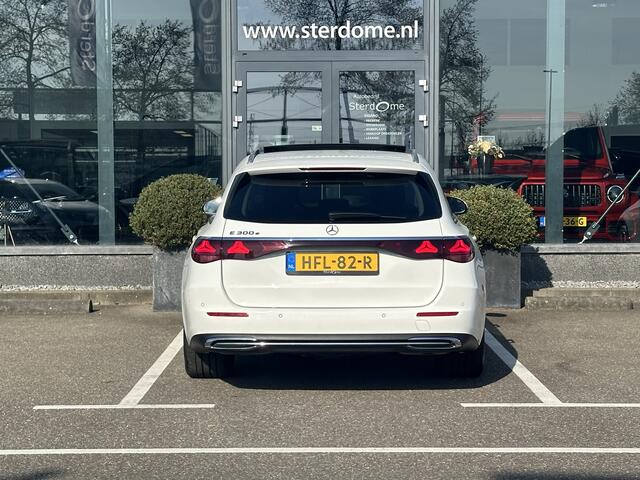Mercedes-Benz E-estate 300 e Avantgarde Advanced Plus l Niveauregeling l MBUX l Panoramadak l DIGITAL LIGHT l Parkeerpakket met 360 gr Camera l Distronic l Burmester l Keyless Go l Winterpakket l Apple & Android auto l Memory pakket l Stoelverwarming l