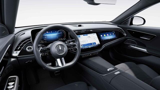 Mercedes-Benz E-estate 300 e AMG Line | Superscreen | 20 inch | Panoramadak | Trekhaak |