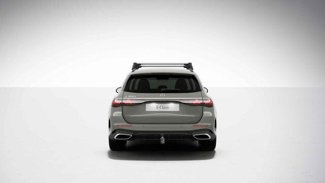 Mercedes-Benz E-estate 300 e AMG Line | Superscreen | 20 inch | Panoramadak | Trekhaak |