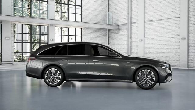 Mercedes-Benz E-estate 300 e Luxury Line | Rijassistentiepakket Plus | Trekhaak | Parkeerpakket met 360°-camera | Memorypakket | Winter pakket | Antidiefstalpakket URBAN GUARD PLUS | Burmester® 4D surround sound system |