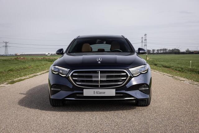 Mercedes-Benz E-estate 450 4MATIC Exclusive Line | Panoramadak | Burmester | Head-up display | Trekhaak | Softclose | Sfeerverlichting | 360 camera |