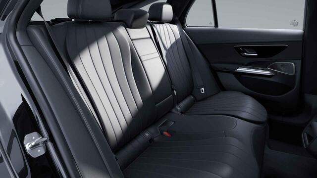 Mercedes-Benz E-estate 300 e Exclusive Line | Leder | Stoelkoeling | Stuurverwarming | Trekhaak | Panoramadak |
