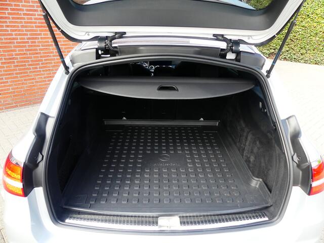 Mercedes-Benz E-estate 200 Ambition / Panoramadak / 20 inch