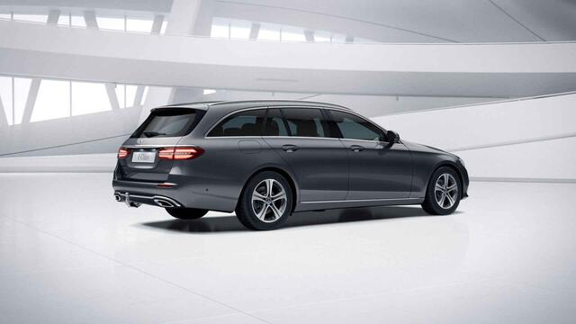 Mercedes-Benz E-estate 200 Premium | Trekhaak | Stoelverwarming | Getint glas | AMG velgen |