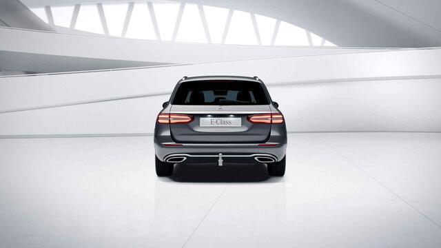 Mercedes-Benz E-estate 200 Premium | Trekhaak | Stoelverwarming | Getint glas | AMG velgen |
