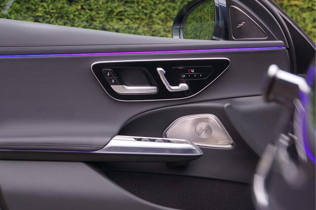 Mercedes-Benz E-estate E 300 e AMG Line | Pano Burmester 4D Distronic Digital Memory
