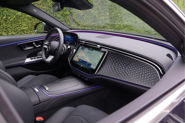 Mercedes-Benz E-estate E 300 e AMG Line | Pano Burmester 4D Distronic Digital Memory