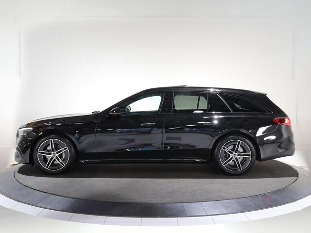 Mercedes-Benz E-estate 300 e AMG Line | Night | Panoramadak | Rij assistentie pakket plus | Trekhaak | Night pakket |