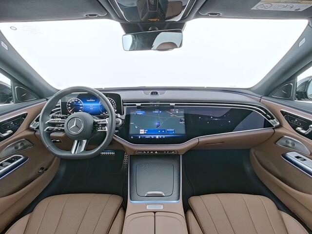 Mercedes-Benz E-estate 300 e AMG Plug-In Hybride AMG Line | Night Pakket | Panorama Schuif-Kanteldak | MBUX Superscreen | Burmester® | AC en DC Laden. Inclusief 24 maanden MB Certified garantie voor Europa.