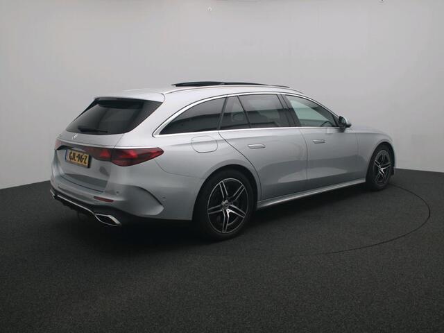Mercedes-Benz E-estate 300 e AMG Plug-In Hybride AMG Line | Schuif-Kanteldak | Trekhaak | Memory Voorstoelen. Inclusief 24 maanden MB Certified garantie voor Europa.